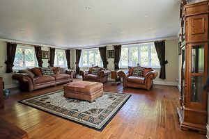Living Room- click for photo gallery